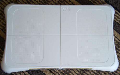 Wii Fit and Balance Board White (Wii)