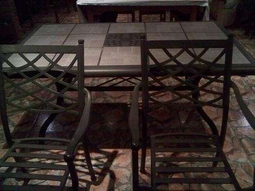 Aluminium patio set (table and 5 chairs)
