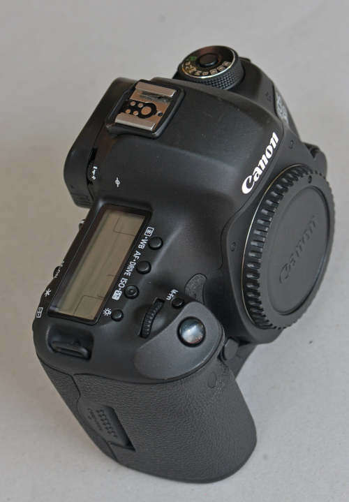 Canon 5D Mark III (Like New w/ Low Shutter count) WORTH R35000.00!!!