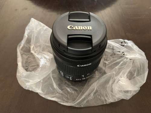 Canon Zoom lens EF-S 18-55mm 1:4-5.6 IS STM (New but unboxed). Worth R4989!!!