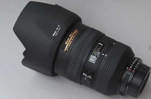 Nikon 28-70mm f/2.8D Lens (Good Condition) WORTH R25000.00!!!