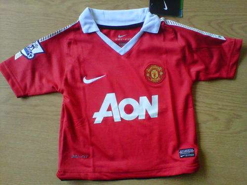 KIDS MANCHESTER UNITED 10/11 KIT