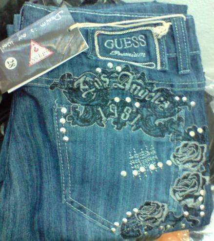 WOMENS GUESS JEANS