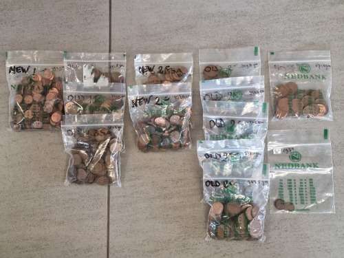 ****ASSORTMENT SA COINS 1960 UP TO 1982 MAINLY 1-2 AND 5C****