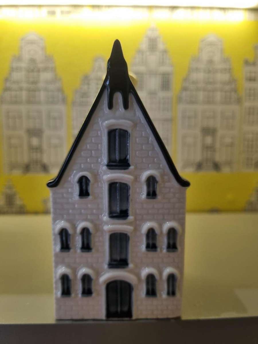 ****KLM HOUSE NO.70****