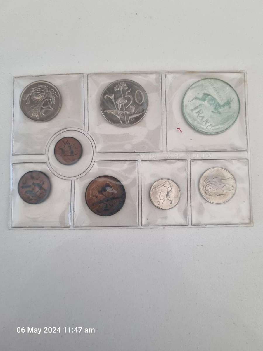 ****1 OFF 1972 MINT PACK SET****