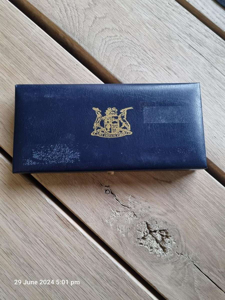 ****1X 1983 SHORT PROOF SET****