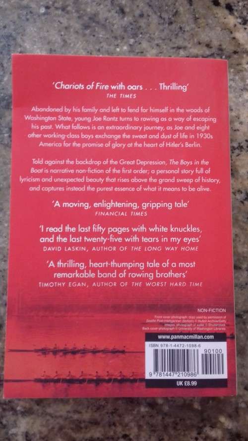 The Boys in the Boat by Daniel James Brown (Paperback)