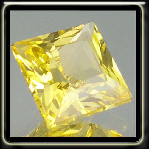 1.85ct YELLOW RUSSIAN DIAMOND SIMULANT SQUARE CUT 6mm VVS FLAWLESS.