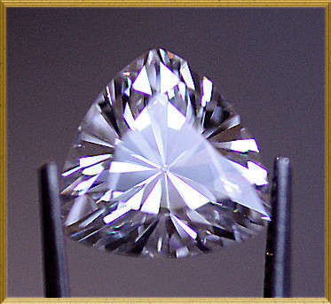 1.42ct WHITE RUSSIAN SIMULATED DIAMOND TRILLION CUT, VVS..