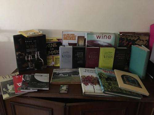 23  x SA and INTERNATIONAL WINE BOOKS. BID PER BOOK TO TAKE ALL.