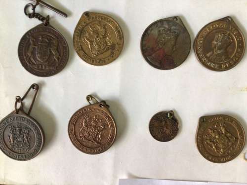 8 x  VARIOUS MEDALS/ MEDALLIONS. IN GOOD CONDITION.