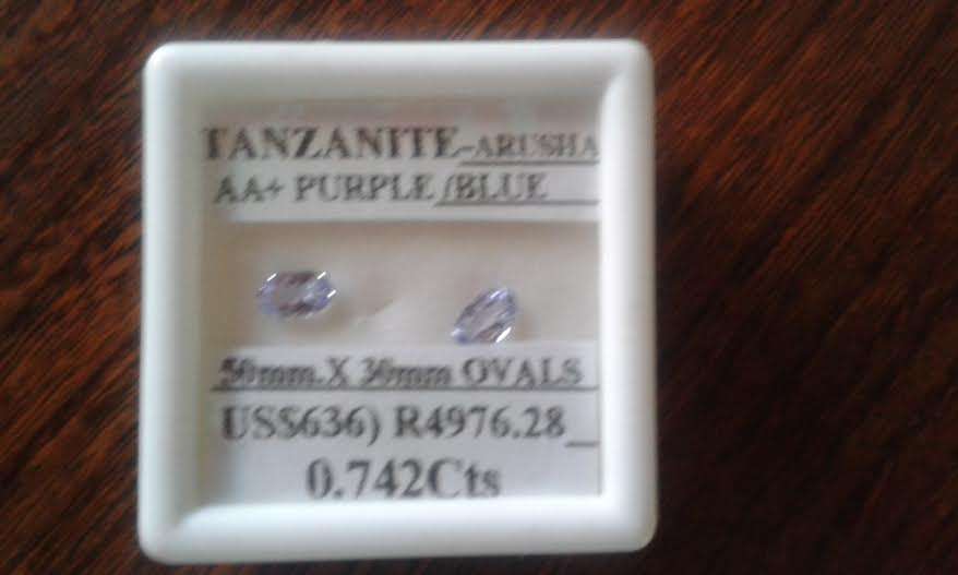 Deceased Estate."HEH".Natural Tanzanites. 2 X 0.37ct.Tcw 0.742ct Ovals. ERV. R7632.00. LOW START