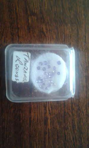 Deceased Estate."HEH".+- 3.00ct LOT of Tanzanites Rounds.