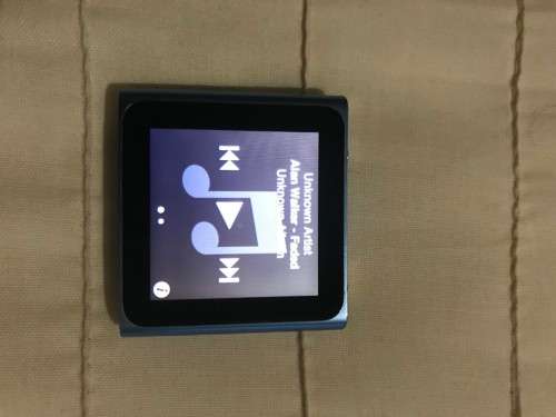 ***Original Apple Ipod Nano, 6th Gen, 16 GB, Blue***