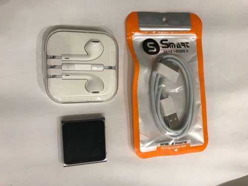 ***Original Apple Ipod Nano, 6th Gen, 16 GB, Silver***