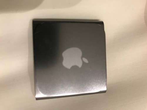 ***Original Apple Ipod Nano, 6th Gen, 16 GB, Silver***