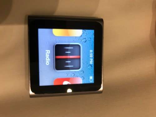 ***Original Apple Ipod Nano, 6th Gen, 16 GB, Silver***