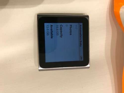 ***Original Apple Ipod Nano, 6th Gen, 16 GB, Silver***