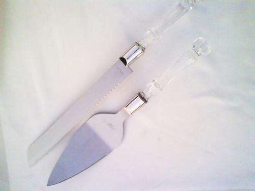 Cake and knife set