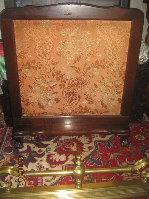 Unusual Ball and claw fire screen