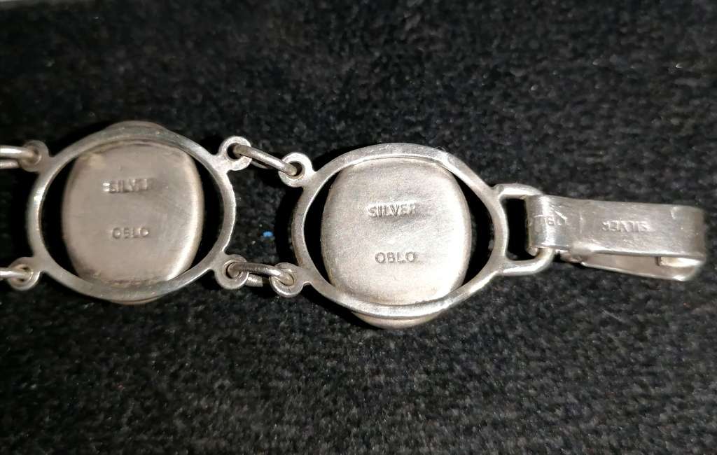 A lovely mid century oblo bracelet