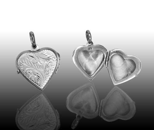 STERLING SILVER HEART LOCKET