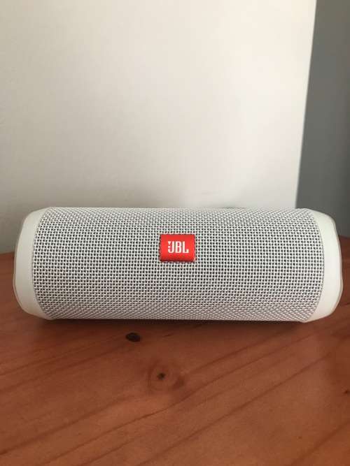 Jbl Flip 4 speaker - Free shipping
