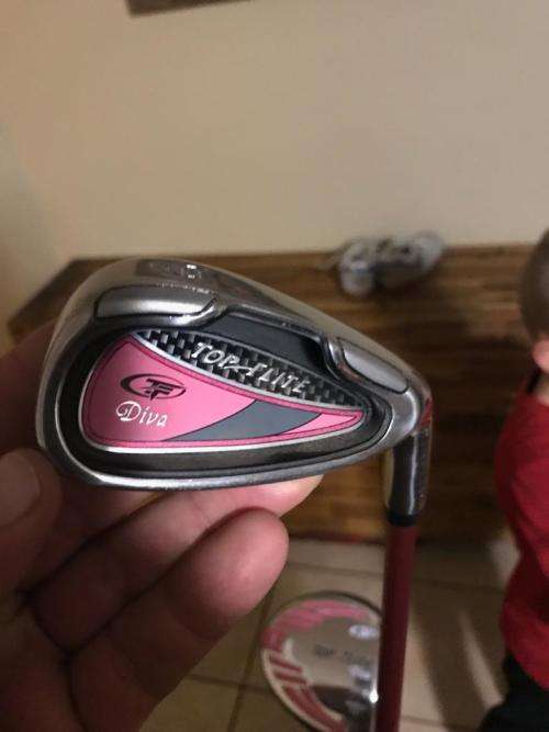 Top-Flite Diva Ladies club set.