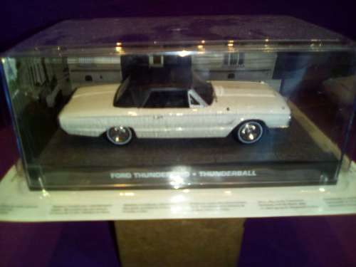 Die Cast Bond Car , Ford Thunderbird , Thunderball