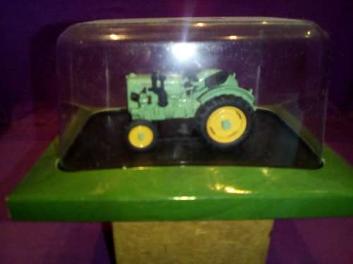 Die- Cast Metal Tractor , Lesa Titano C 1954