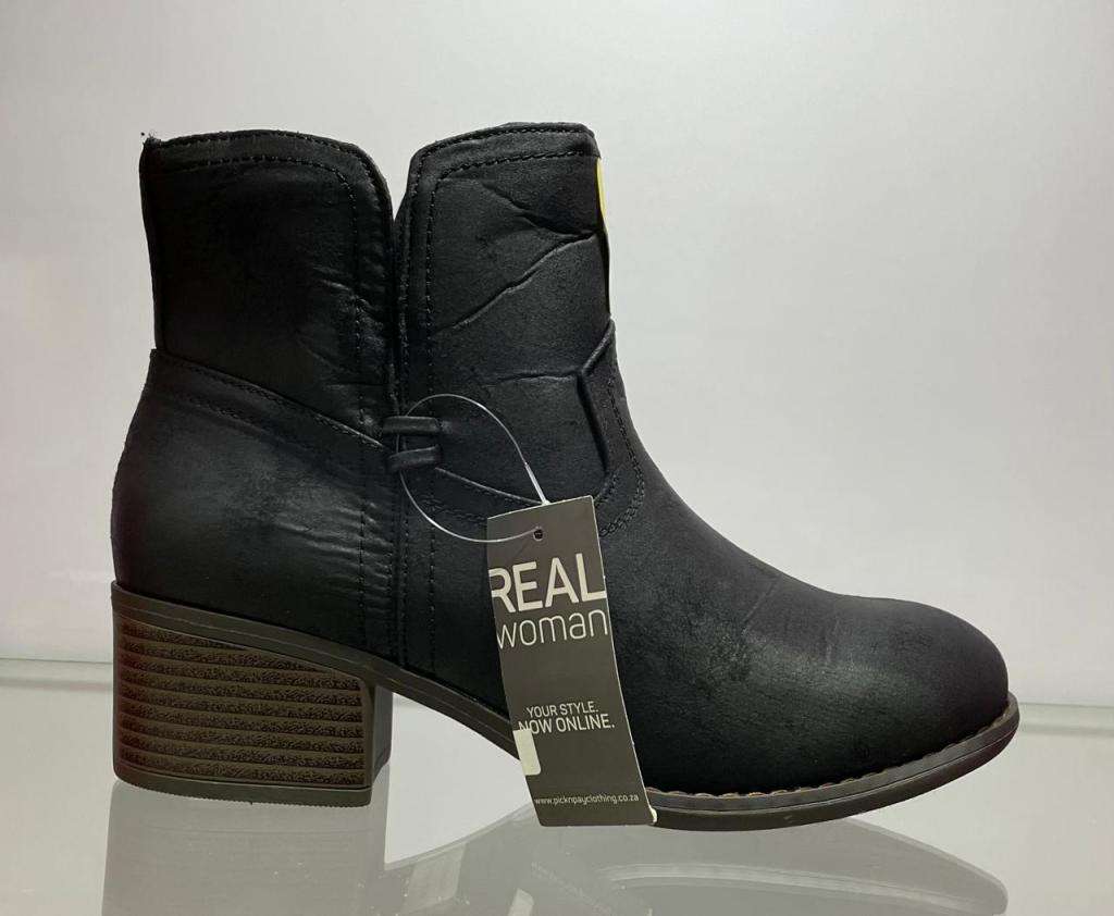Real Woman Boot Black