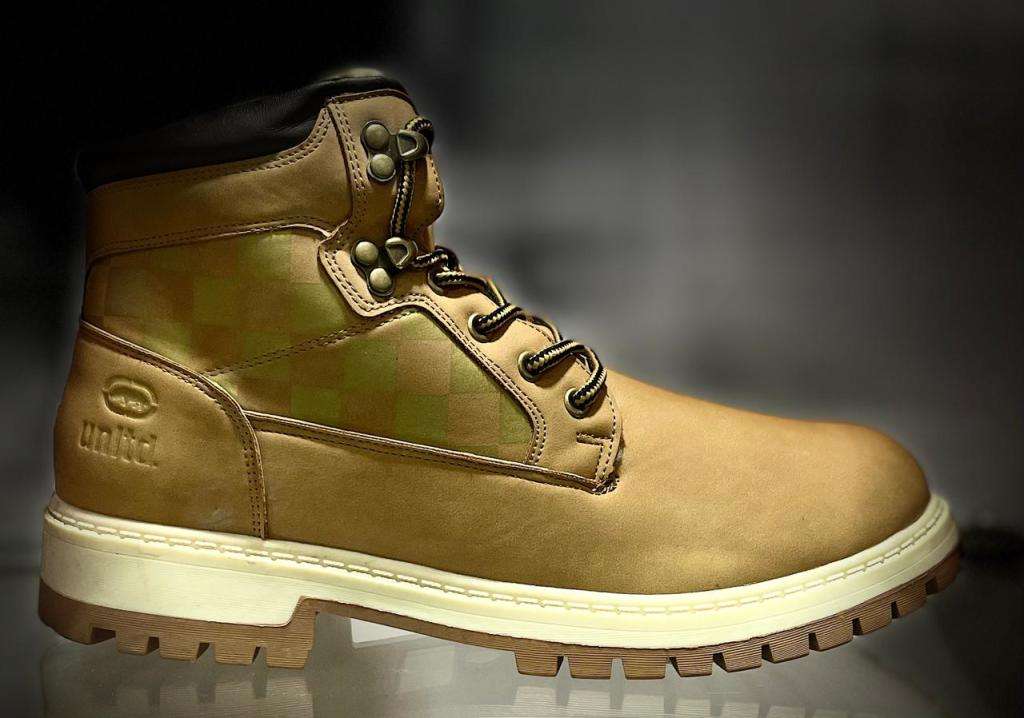 ECKO unltd Boot Grey or Brown