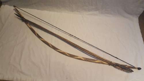 LOVELY!! Bushman Bow and Arrows