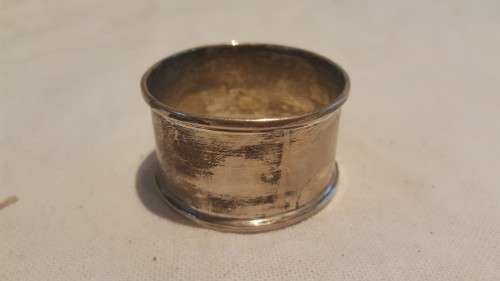 BEAUTIFUL!!! Silver Serviette Ring