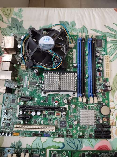 Motherboard Lot (6no.) :: ASUS Sabertooth X58 :: P5K Delux Wifi :: P5Q :: Intel DQ45CB x3