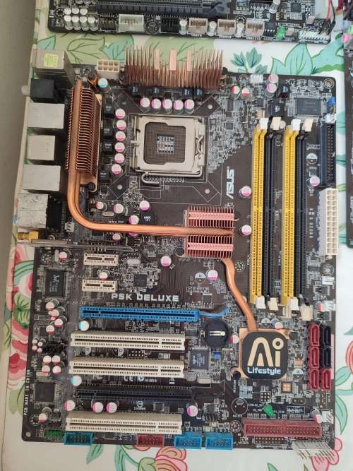 Motherboard Lot (6no.) :: ASUS Sabertooth X58 :: P5K Delux Wifi :: P5Q :: Intel DQ45CB x3