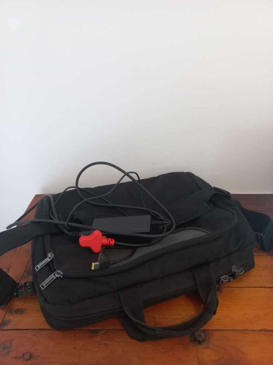 Core i7 16gb GTX960 SSD Lenovo IdeaPad Y700-17ISK Gaming Laptop