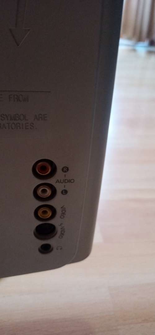 Late entry!!! Samsung 17` LCD TV (read description)