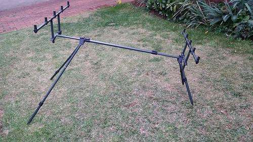 Jackel 5 rod specimen pod