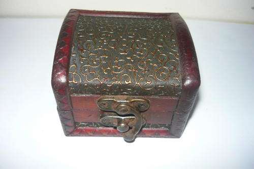 Beautiful Small Hand Crafted Wooden Trinket Box