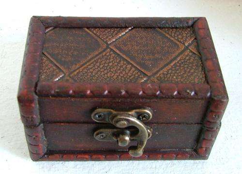 Beautiful Small SQ Wood Trinket Box