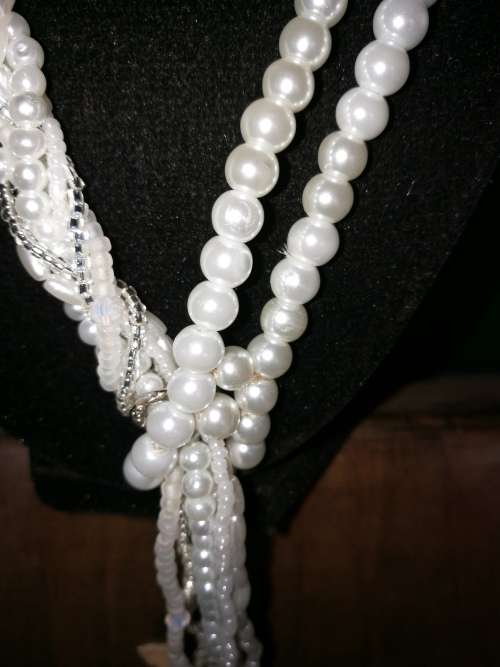 Beautiful Double Strand Glass Pearl Necklace