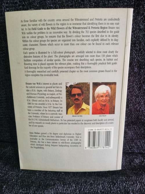 Field Guide to the Wild Flowers of The Witwatersrand and Pretoria Region by Braam Van Wyk,Sasa Malan