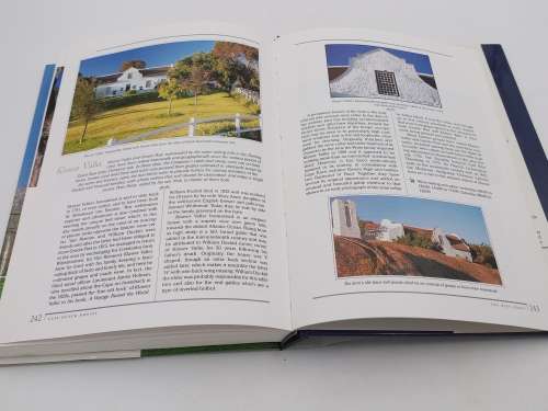 Cape Dutch Houses by Phillida Brooke Simons and Alain Proust