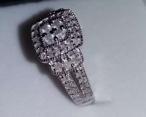 0.636ct White Gold Diamond Ring ** R30751