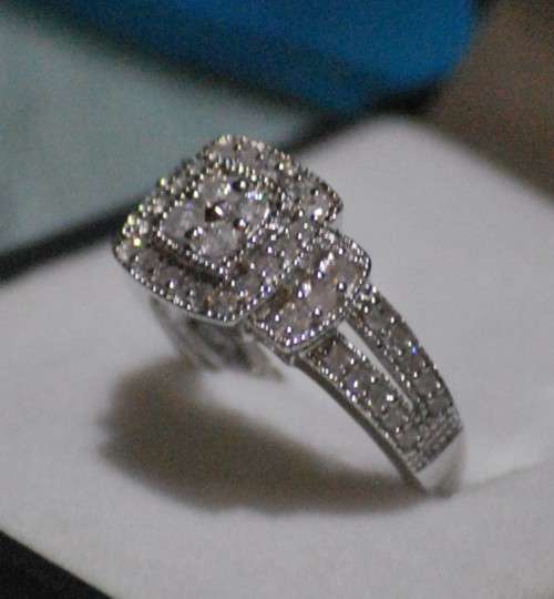 0.636ct White Gold Diamond Ring ** R30751