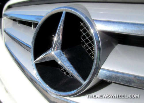Mercedes W205 grill emblem