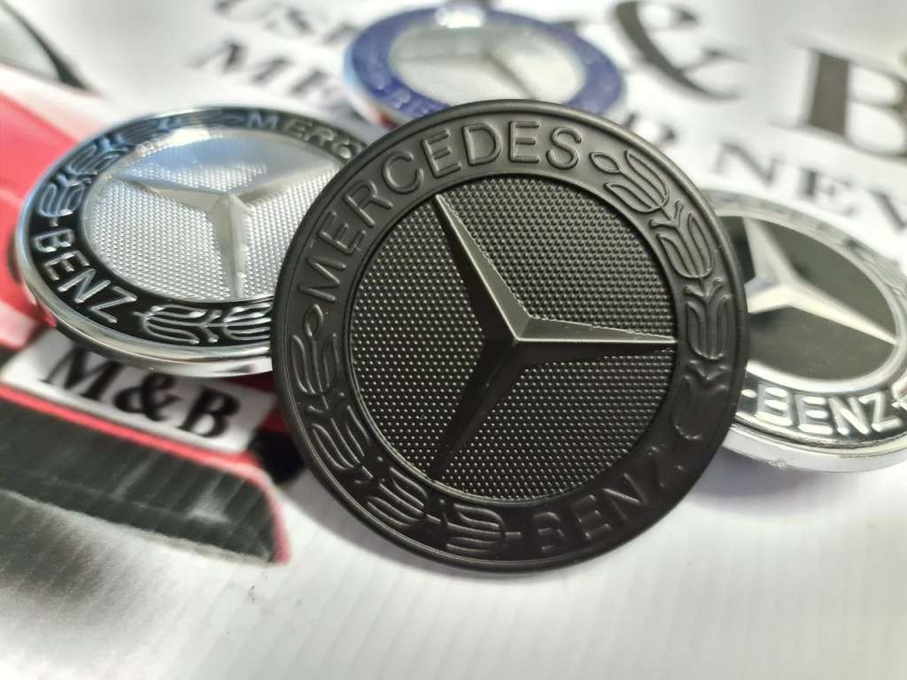 Mercedes Black bonnet badge