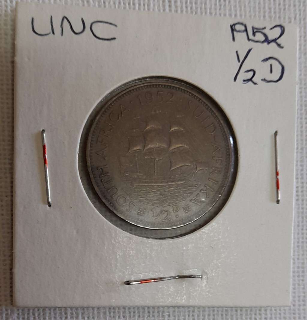 South African UNCIRCULATED 1952 1/2 D coin in Holder